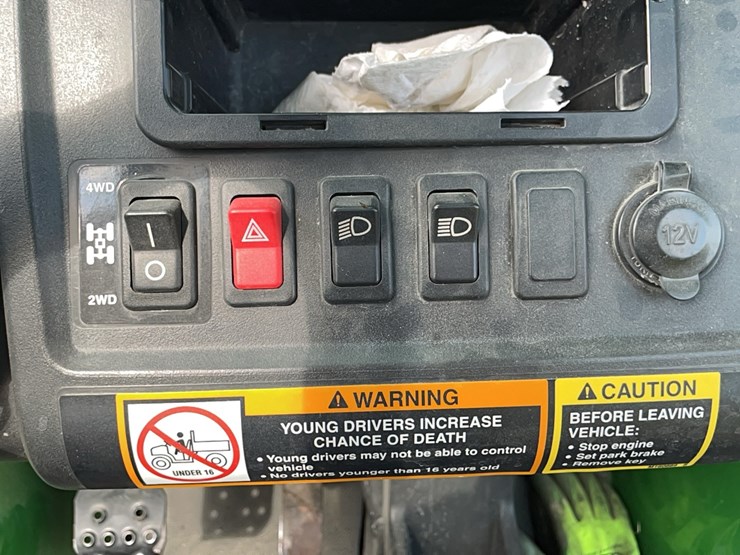 john-deere-gator-image-24