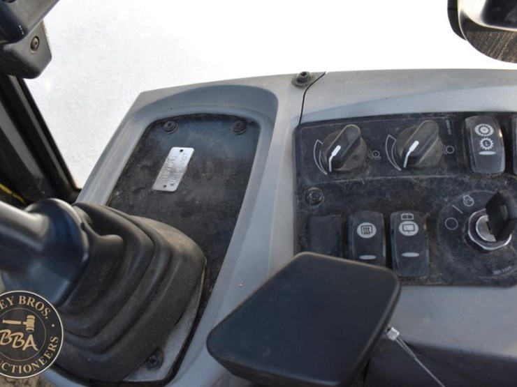 2011-caterpillar-908h-image-48