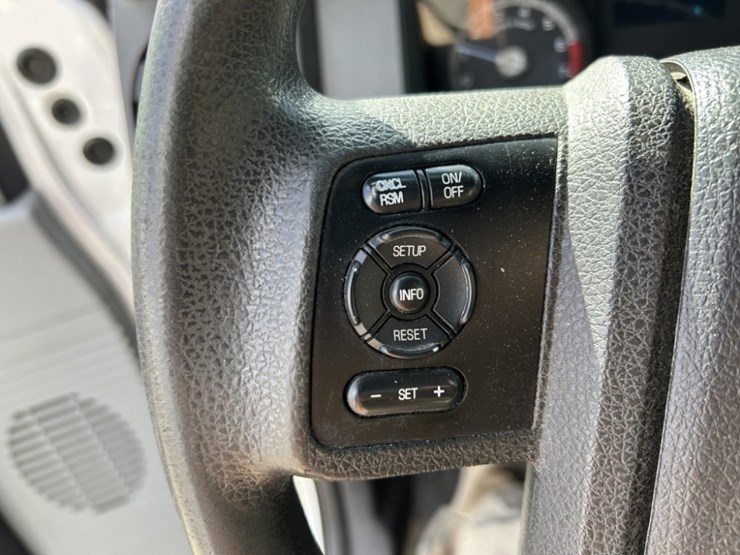 2016-ford-f350-sd-image-22