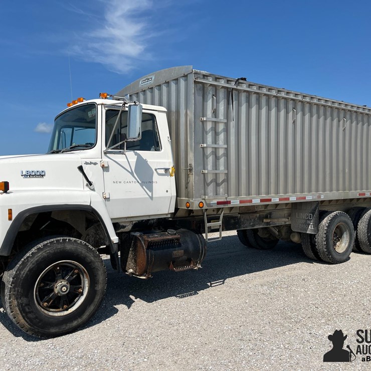 1989 FORD L8000