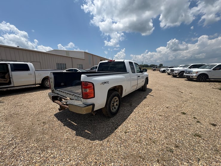 2010-chevrolet-silverado-image-5