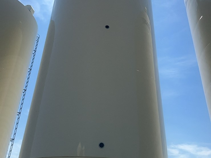 concept-7,500-bu.-hopper-bin,-equipped-with-bin-fan-with-3-phase-agi-grainguard-10-hp-electric-motor.-image-15