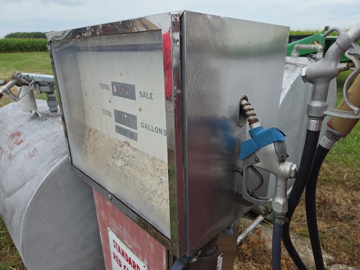 standard-fuel-pump-image-4