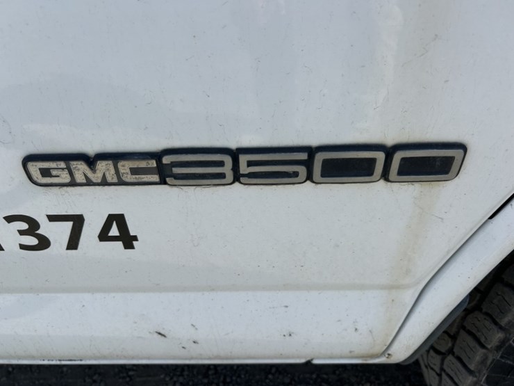 1998-gmc-3500-image-14