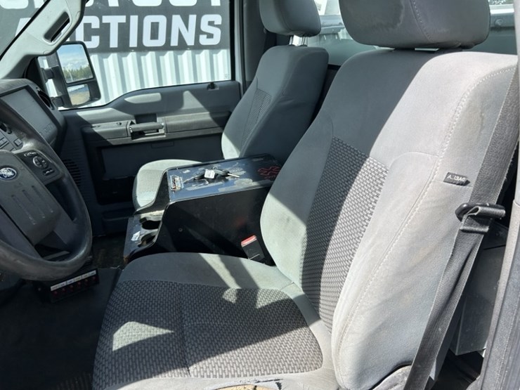 2015-ford-f350-sd-image-16