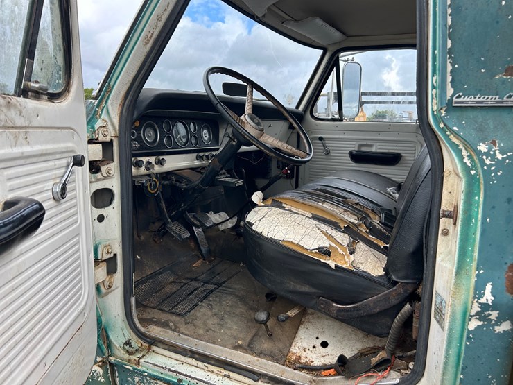 ford-700-image-8