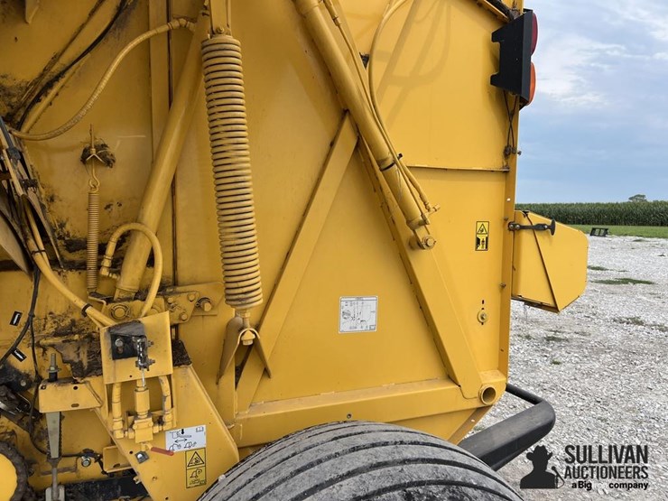 2022-new-holland-roll-belt-560-image-18