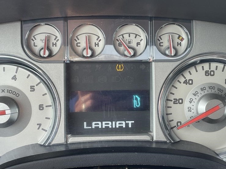 2010-ford-f150-lariat-image-30