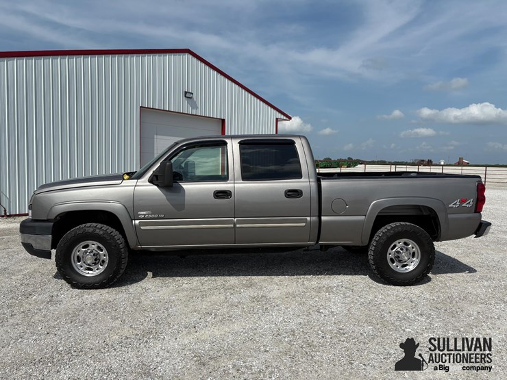 2006-chevrolet-silverado-2500hd-image-8