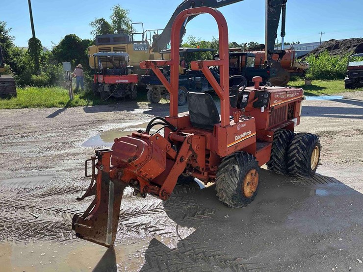 ditch-witch-350sx-image-6
