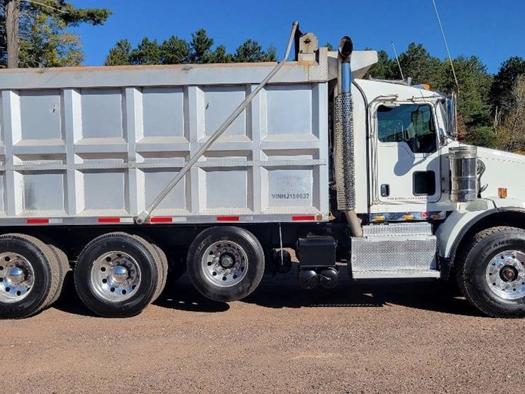 2017-kenworth-t800-image-4