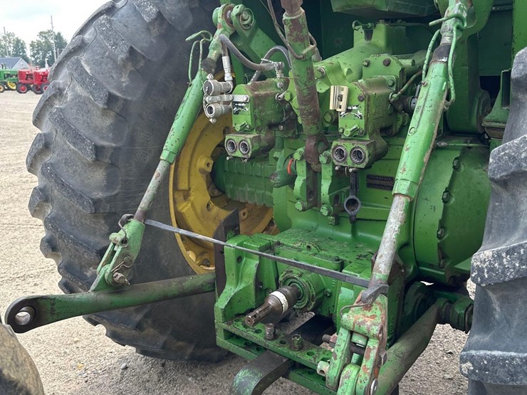 john-deere-4030-image-6