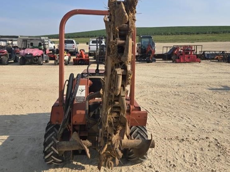 ditch-witch-3500-image-10