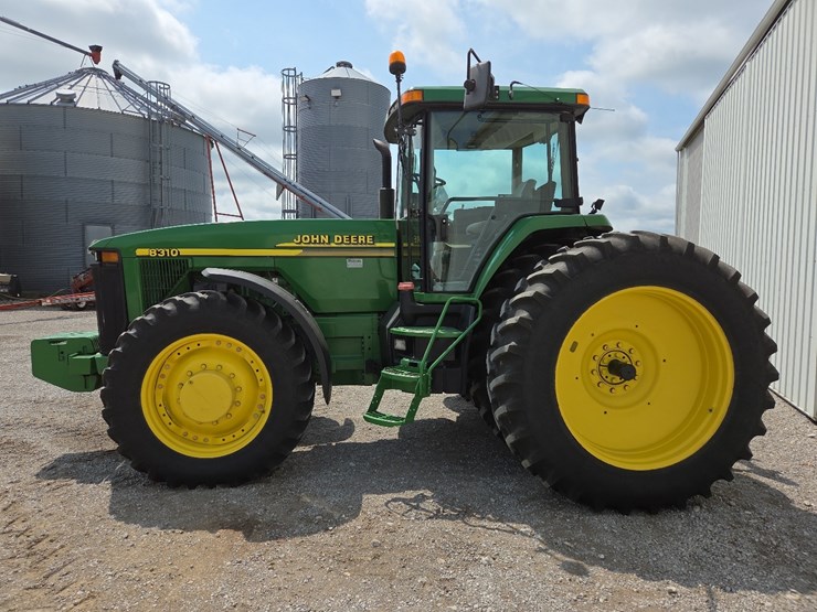 john-deere-8310-image-19