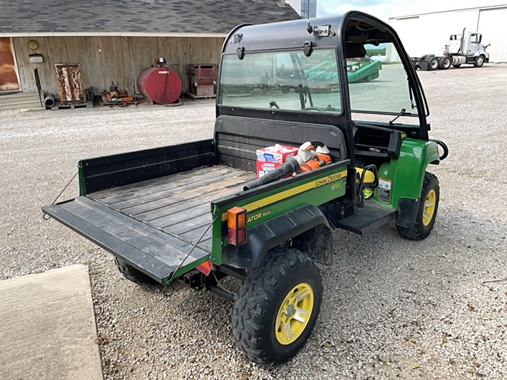 john-deere-gator-image-11