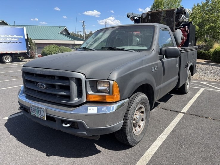 2001-ford-f350-xl-image-1