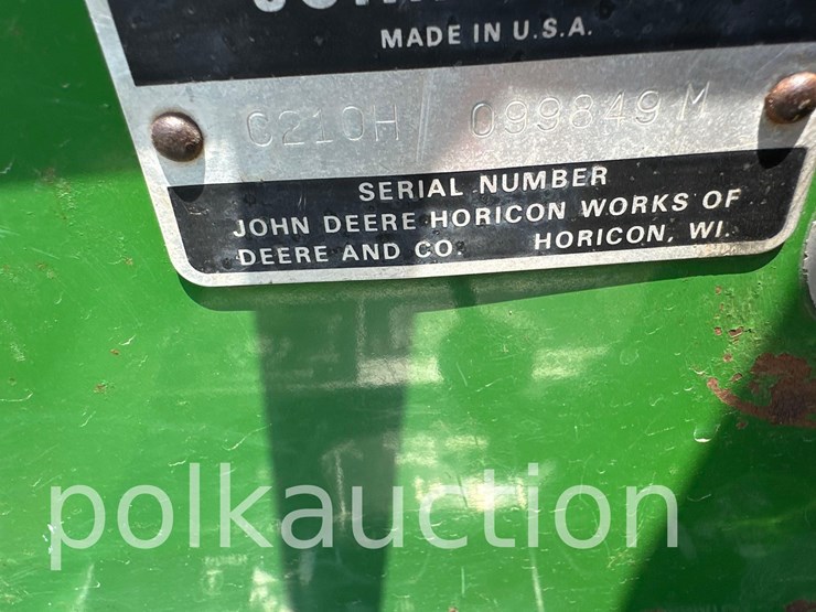 john-deere-210-image-5