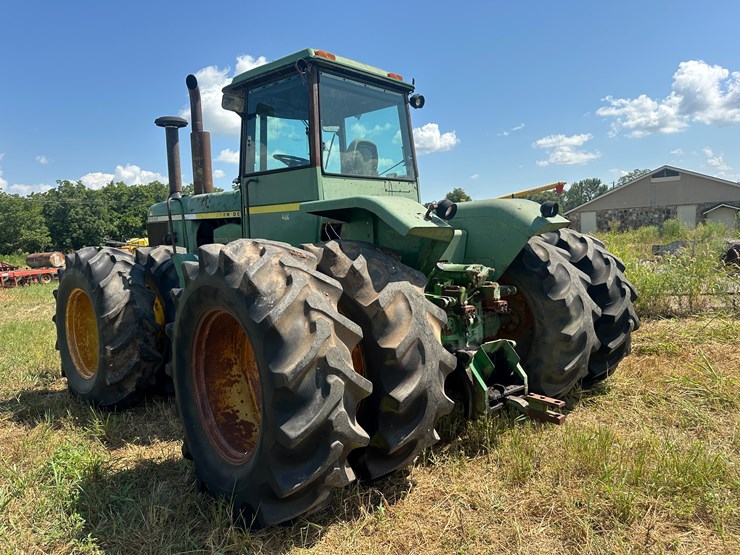 1976-john-deere-8430-image-4