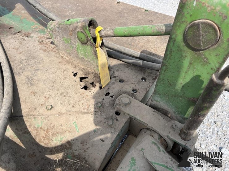 john-deere-227-image-14