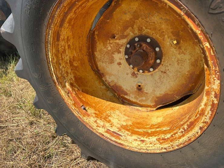 1976-john-deere-8430-image-21