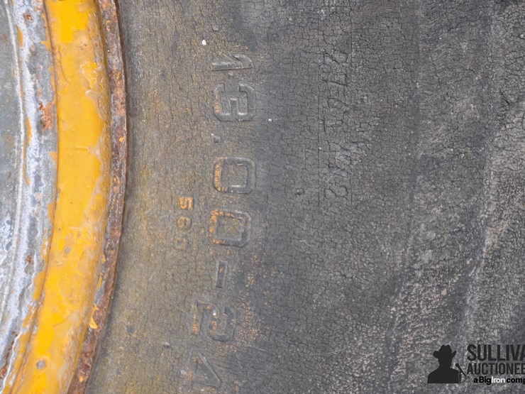 caterpillar-112-image-17