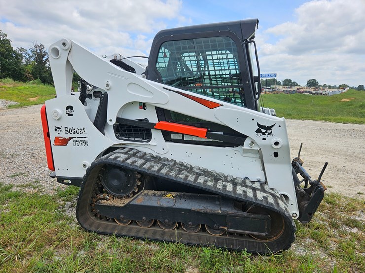 2021-bobcat-t770-image-19