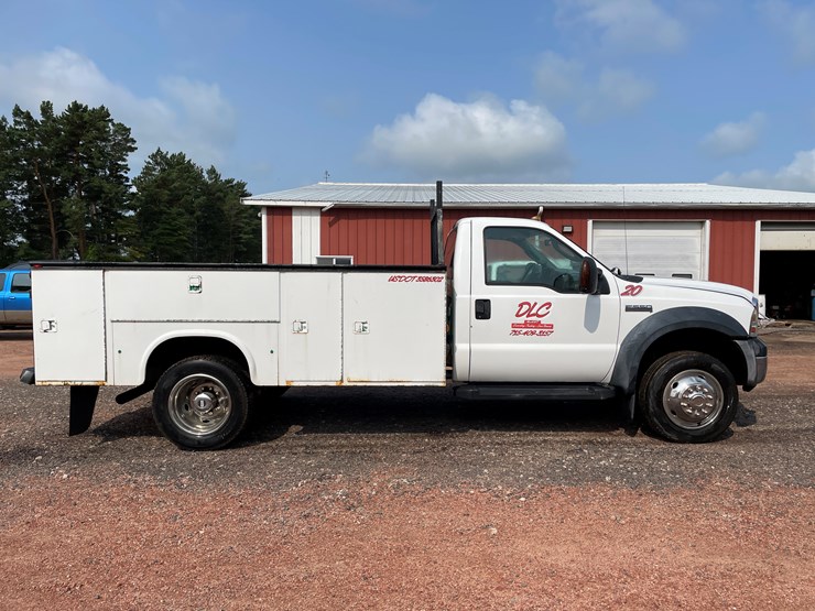 2006-ford-f550-xl-image-3