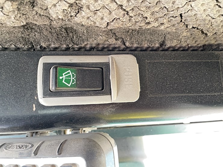john-deere-gator-image-23