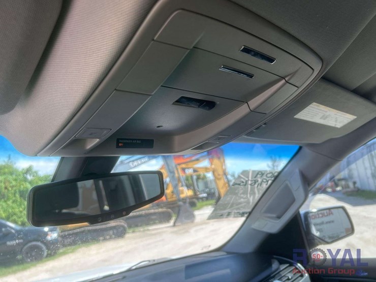 2019-chevrolet-tahoe-image-16