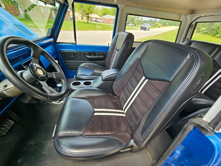 1974-ford-bronco-image-56
