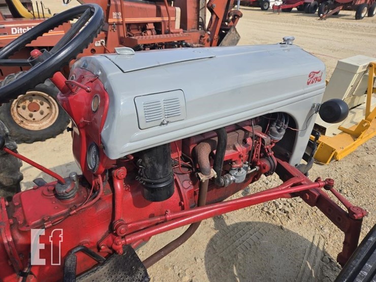 ford-8n-image-12