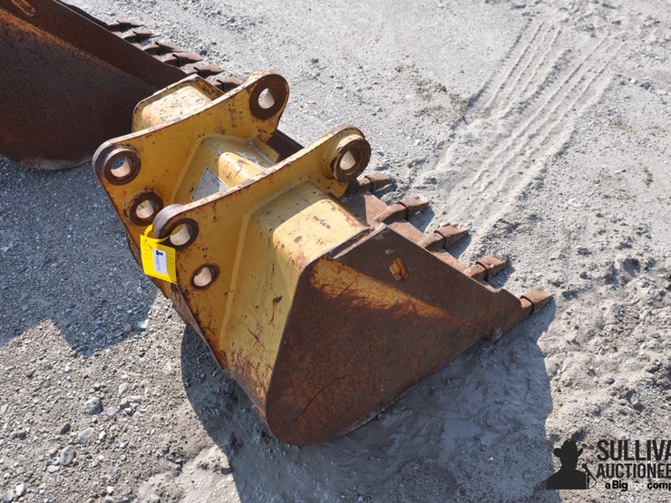 caterpillar-28-image-4