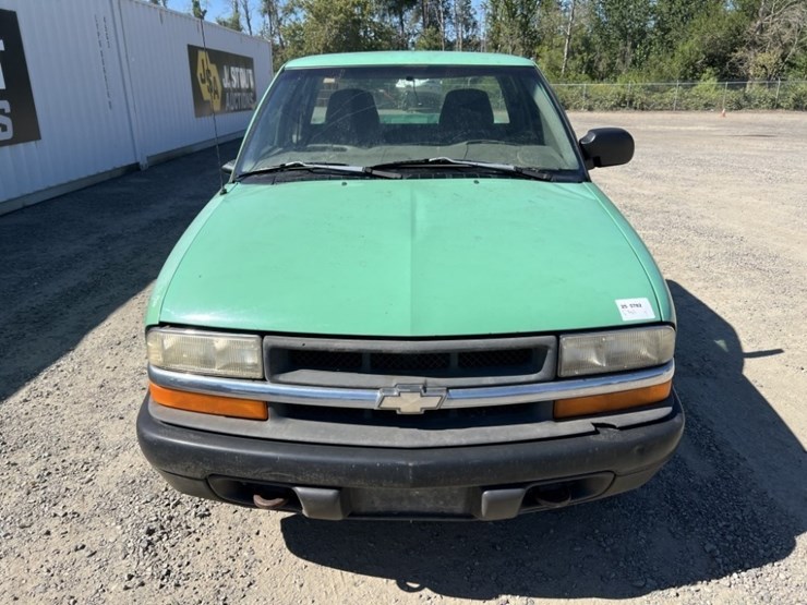1998-chevrolet-s10-image-8