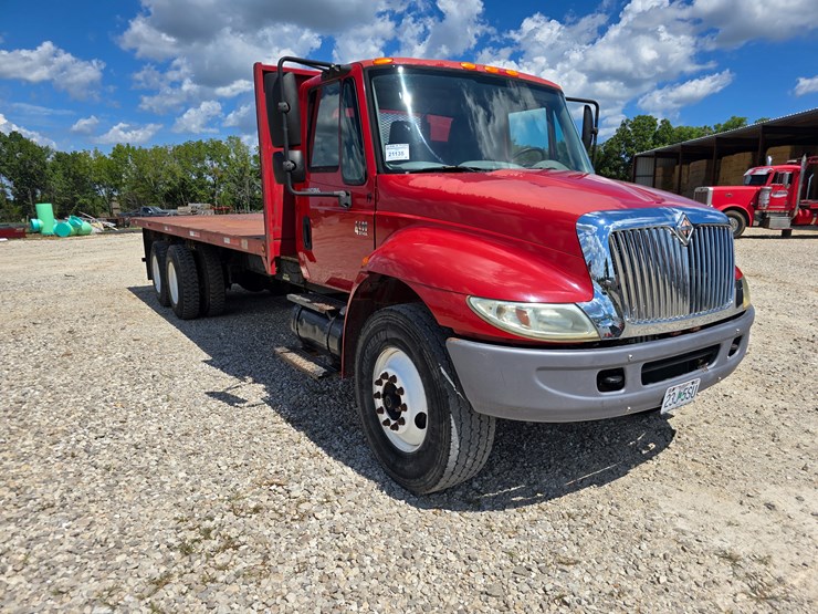 2003-international-durastar-4400-image-55