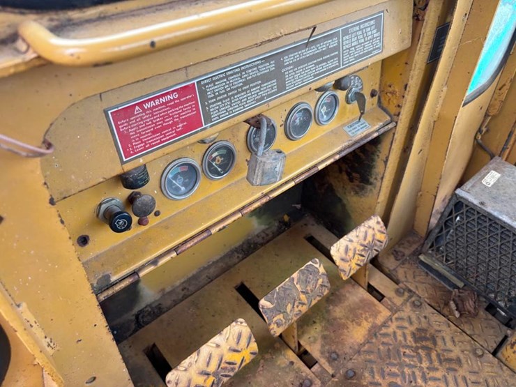 1979-caterpillar-931-image-24