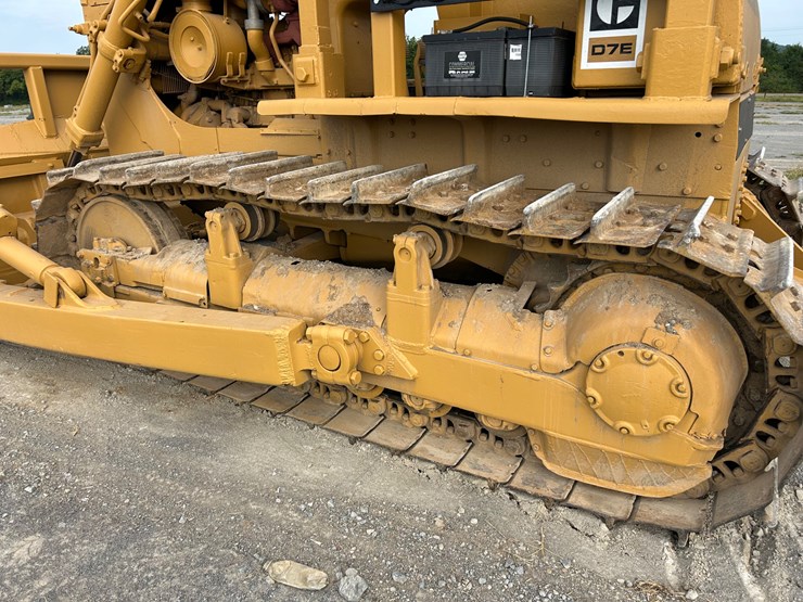 caterpillar-d7e-image-13
