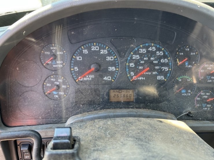 2003-international-durastar-4400-image-29
