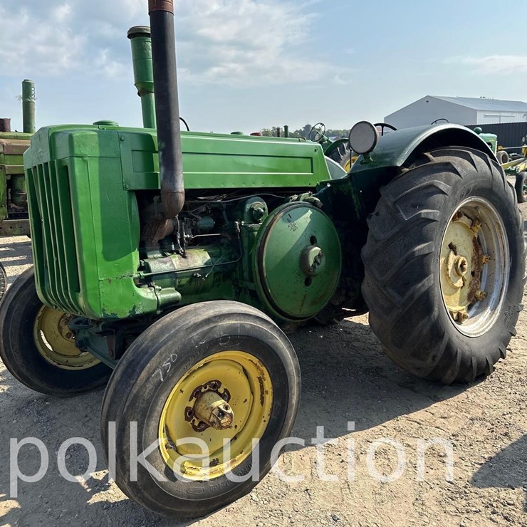 JOHN DEERE D