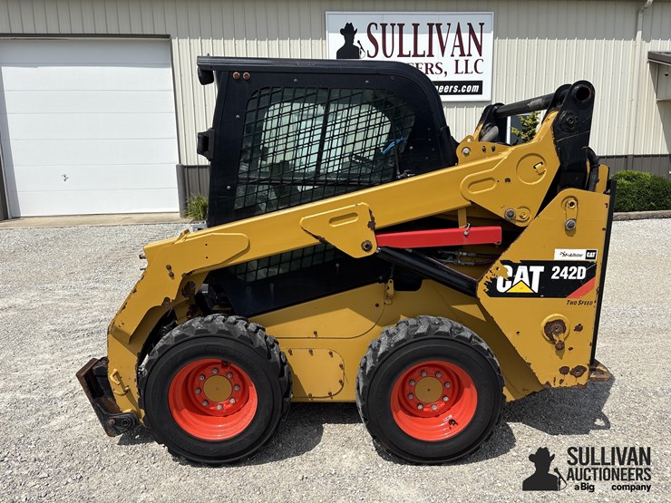 caterpillar-242d-image-8