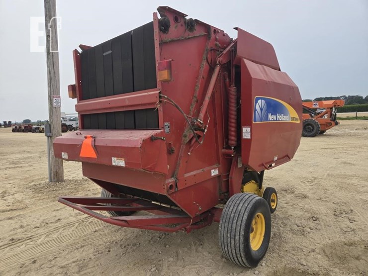 new-holland-br7090-image-8