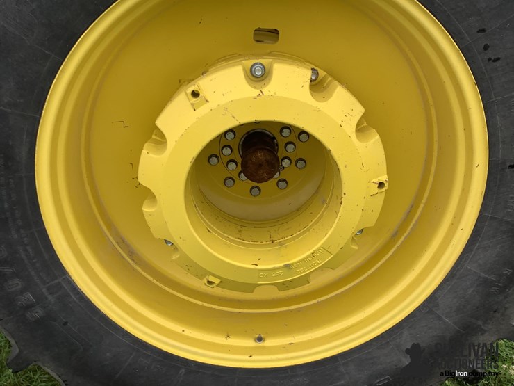 2013-john-deere-8335r-image-14