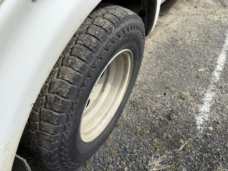 2010-ford-e450-image-15