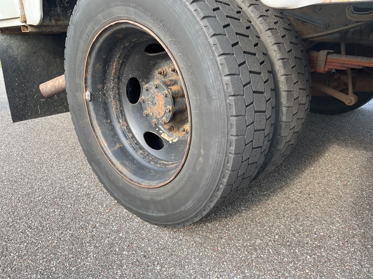 2008-ford-f450-xl-image-26