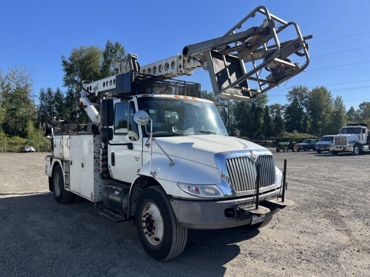 2003-international-durastar-4400-image-2