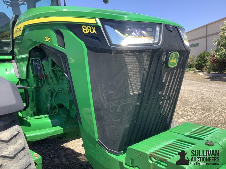 2020-john-deere-8rx-370-image-11