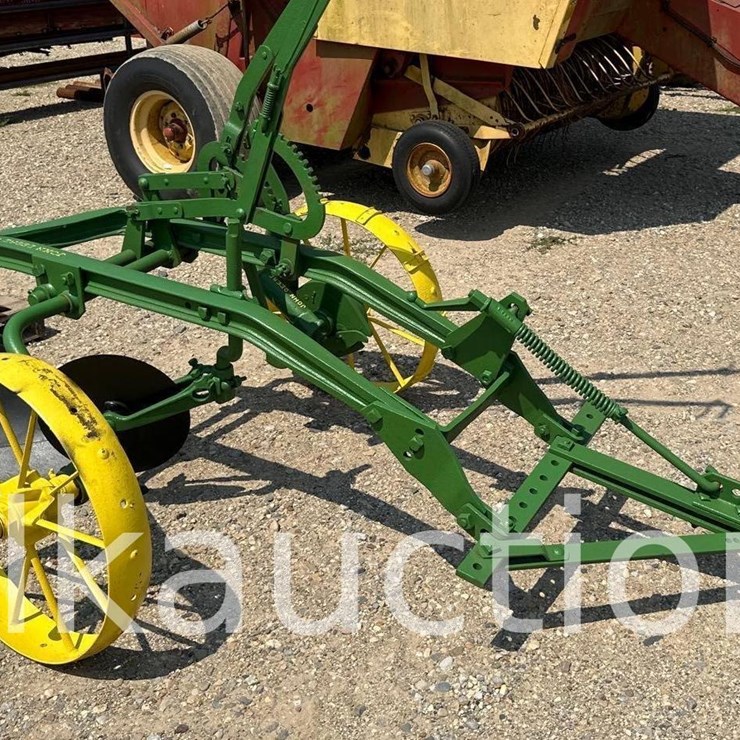 JOHN DEERE 614