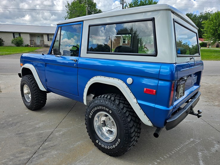 1974-ford-bronco-image-15