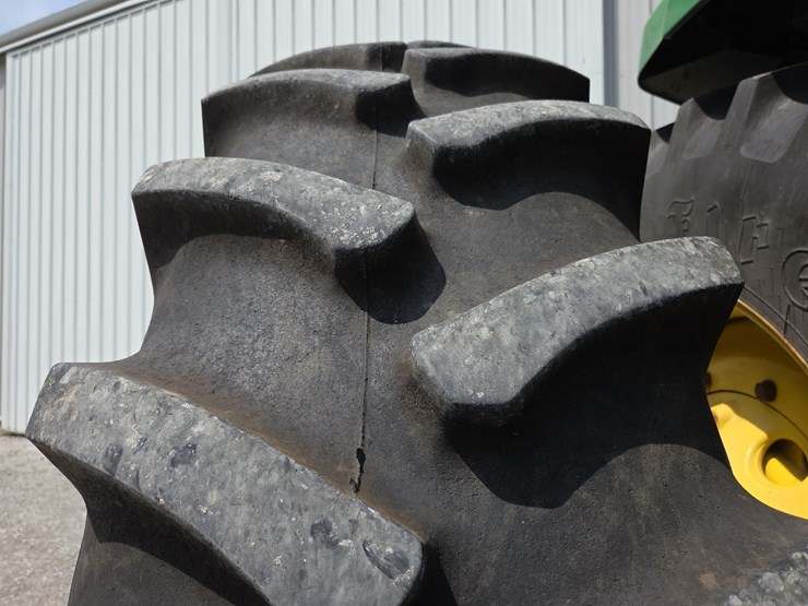 john-deere-8310-image-29