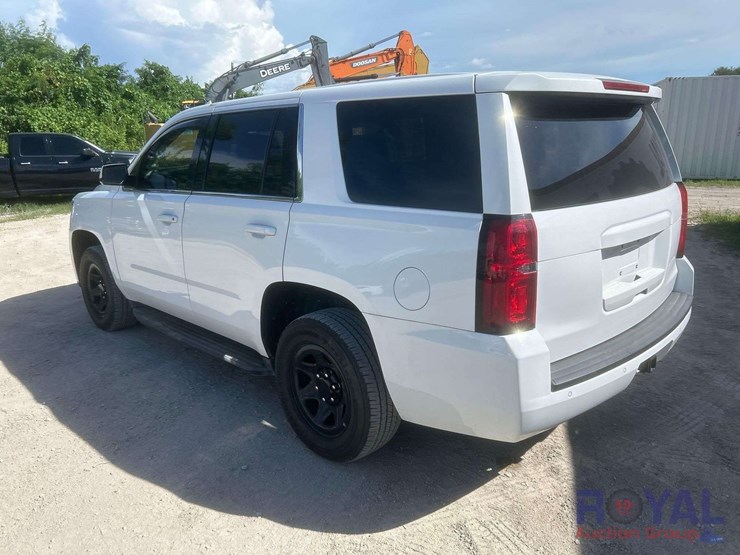 2019-chevrolet-tahoe-image-4