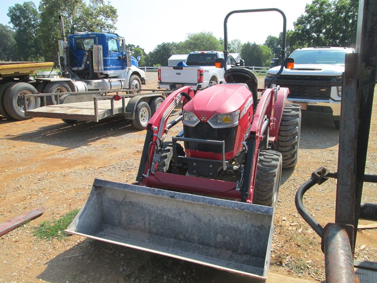 2021-massey-ferguson-1840e-image-1